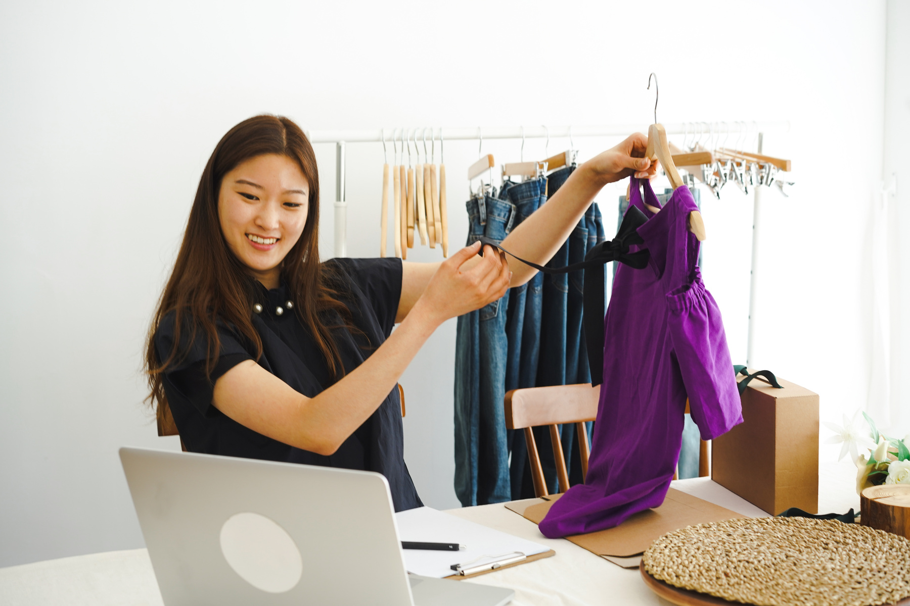 Woman Live Selling Preloved Clothes Online